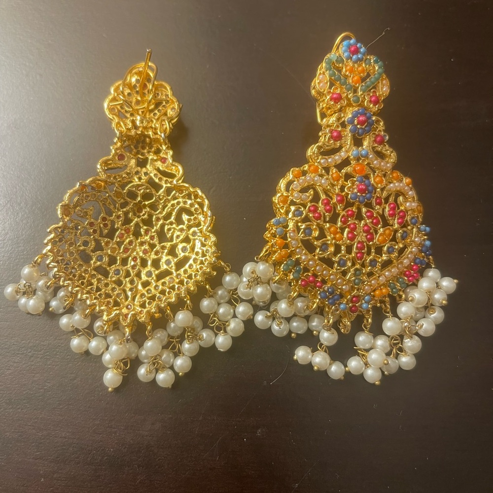 Pakistani Indian designer earrings - Picture 3 of 3